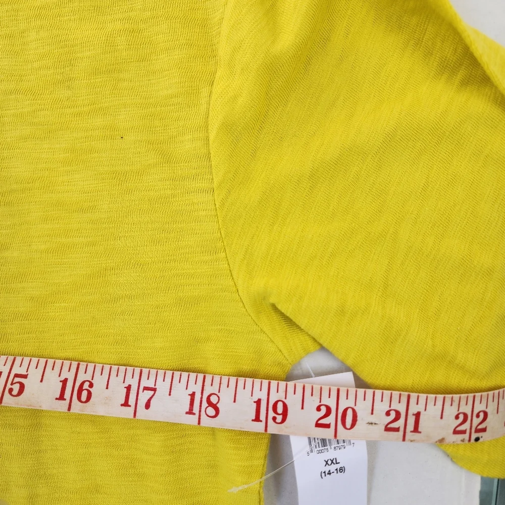 Gap Baby Yoda Neon Yellow Graphic Image Changing Long Sleeve Crew Tee Shirt - Picture 7 of 10